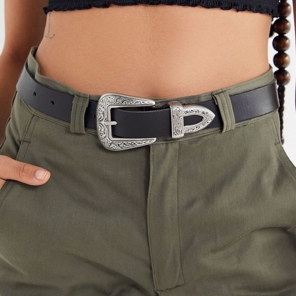 NWOT Black Leather Belt from Urban Outfitters - Picture 2 of 3